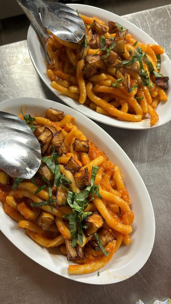 359dd312-58e6-4121-8f4e-8a24616301ad