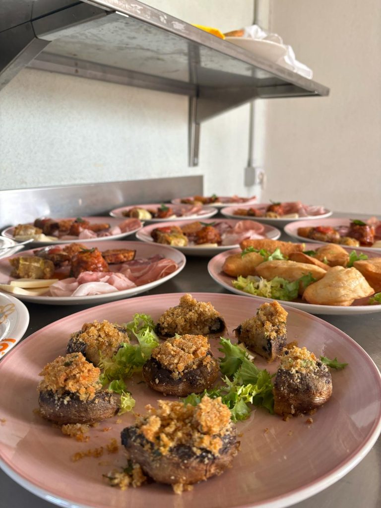 725e6439-cb5b-4152-91bb-4843c2abaa8f piatto tipico siciliano trattoria Milazzo